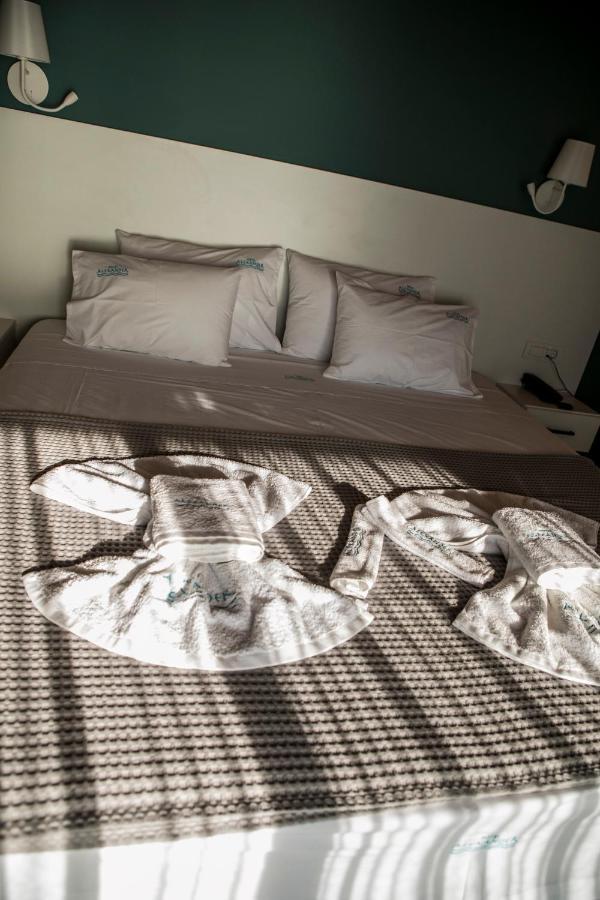 Hotel Alexander Mýtikas Eksteriør bilde