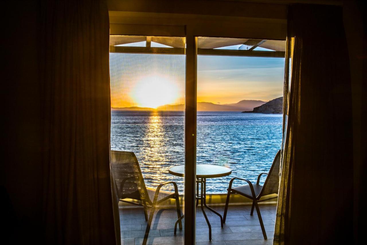 Hotel Alexander Mýtikas Eksteriør bilde