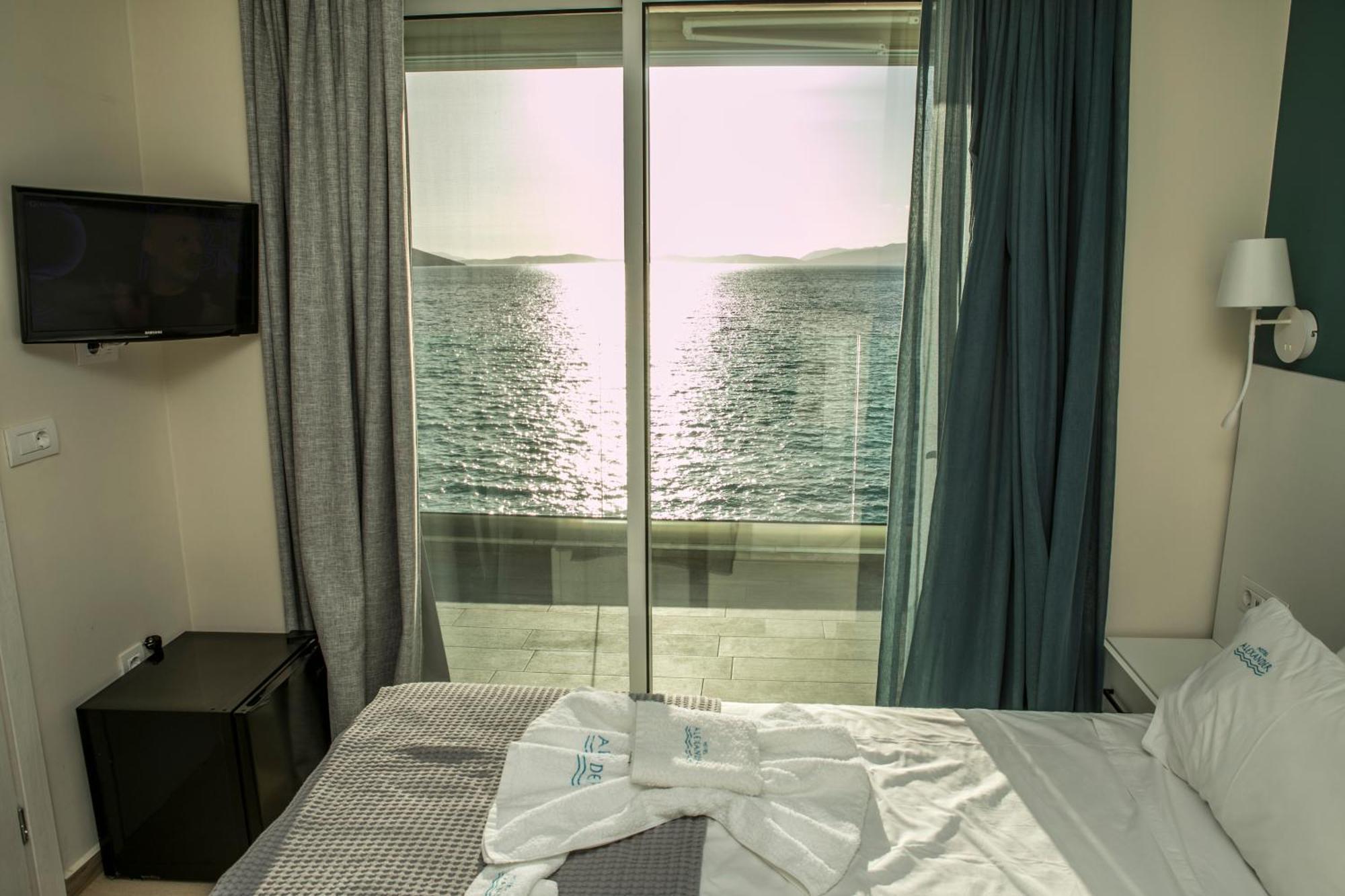 Hotel Alexander Mýtikas Eksteriør bilde